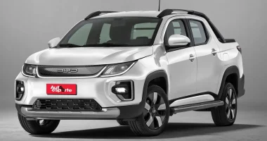 Conceito visual de picape da BYD em showroom iluminado