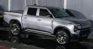 Nissan Frontier híbrida camuflada em testes no Brasil