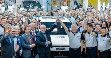 Assinatura de acordo comercial entre representantes brasileiros e chineses