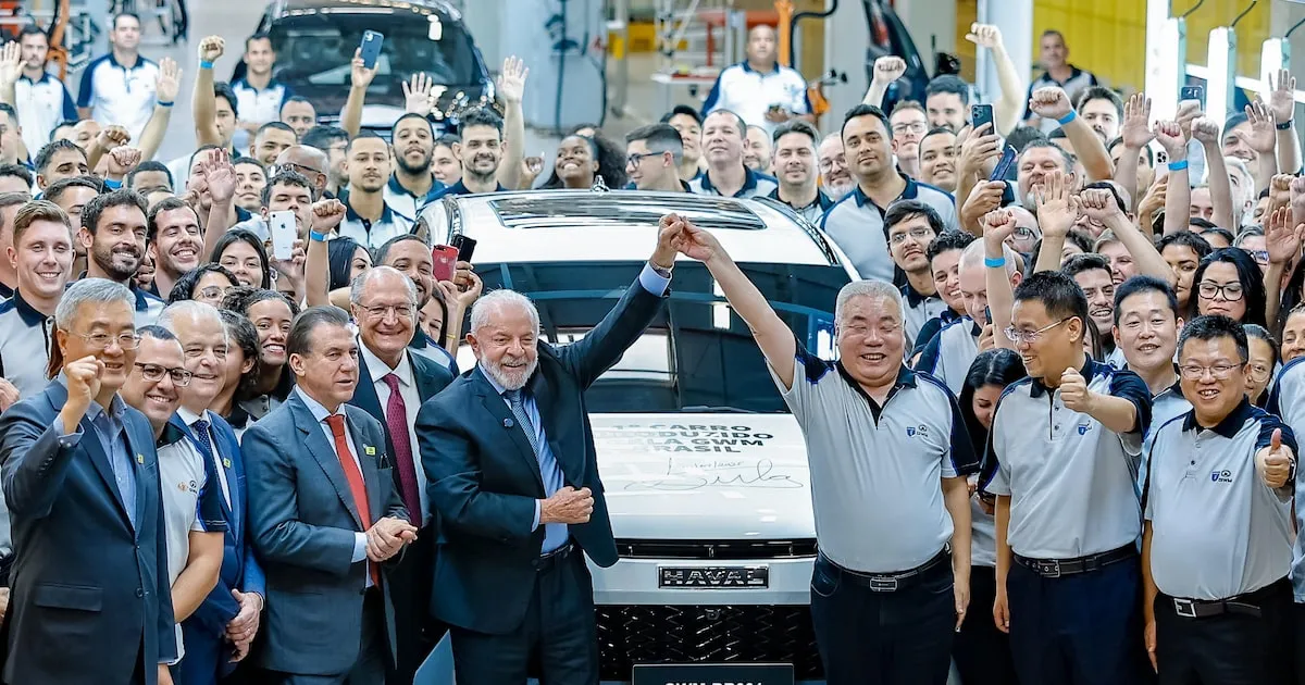 Assinatura de acordo comercial entre representantes brasileiros e chineses