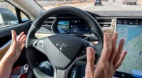 Não dá mais para comprar: Tesla agora vai ‘alugar’ seu sistema de direção autônoma