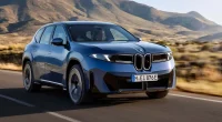 Linha de produção do novo BMW iX3 na fábrica de Debrecen
