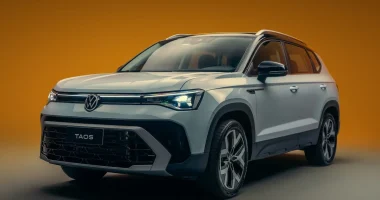 Volkswagen Taos 2026 com novo design frontal e grade iluminada